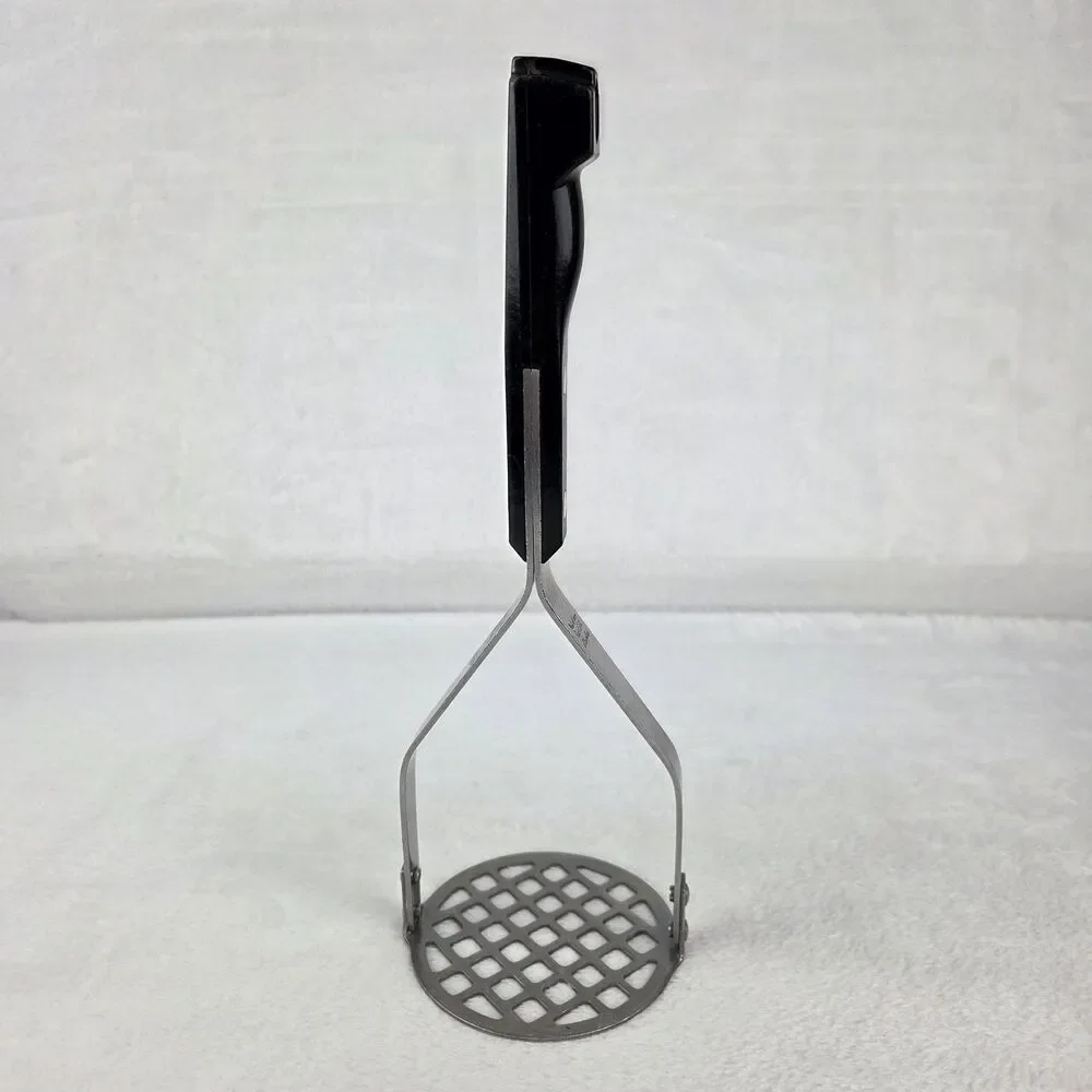 Vintage Maid Of Honor Stainless Steel Potato Masher Black Handle 9.5”